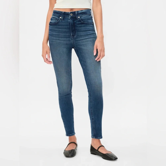 GAP Factory Denim - Gap Universal Leggings Blue Denim Super Skinny Leg Woman’s Plus Size 20/35R. NWT